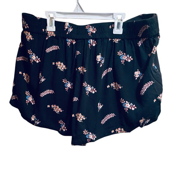 Womans Shorts Elastic Waist - Large NWT-Express - EUC  XL LA BLANCA Shorts Lot - Picture 7 of 16